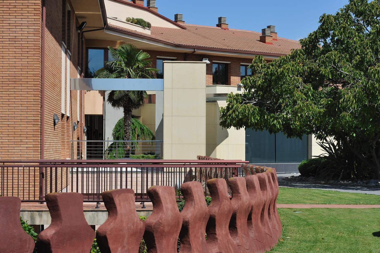 Hotel Els Noguers Manresa Exterior foto